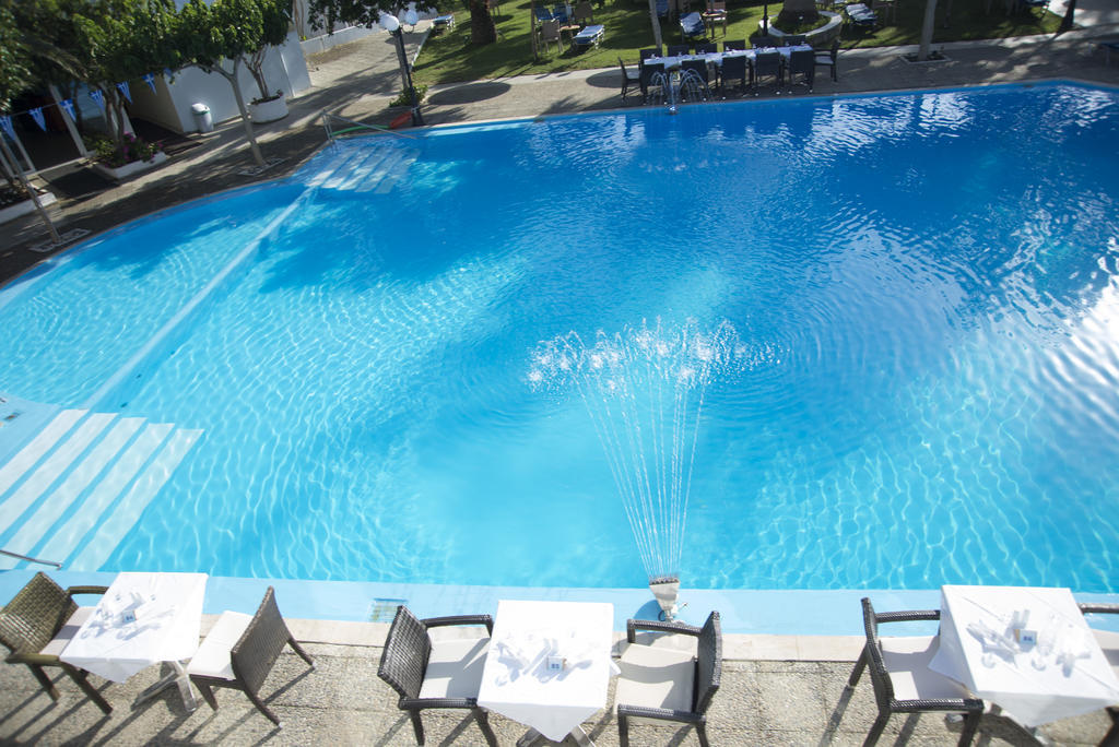Corissia Beach Hotel Georgioupoli Bagian luar foto